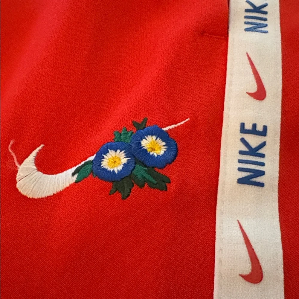 Nike Cropped Embroidered Track Pants - Picture 2 of 6